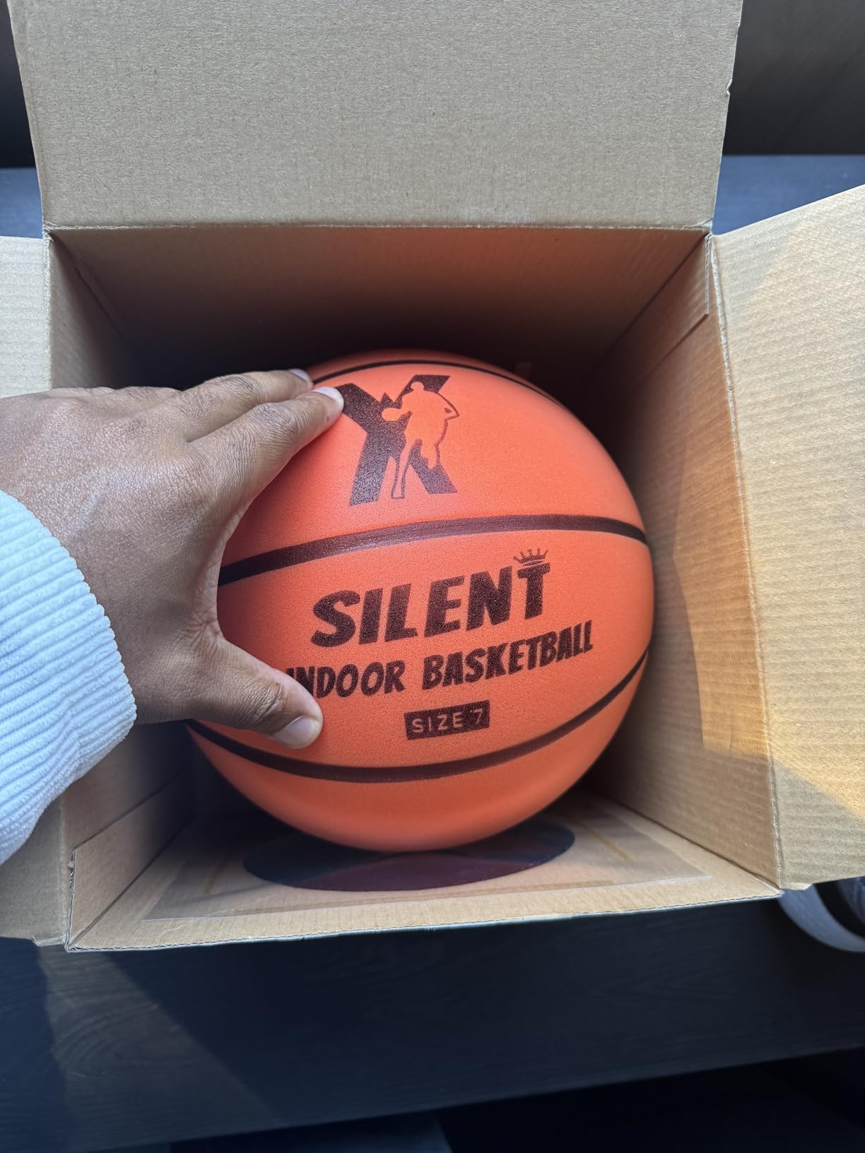 Unboxing the YGA Silent Basketball